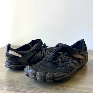 Whitin minimalist zero drop barefoot trail runner hiking water shoe, size 10.5 M